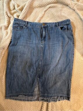 Who What Wear Vintage Classic Blue Denim Skirt with Front Slit Size 16 Y2K